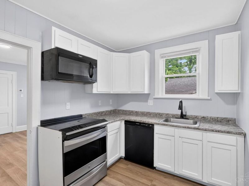 5538 Montgomery Road, Cincinnati, OH 45212 Photo 27