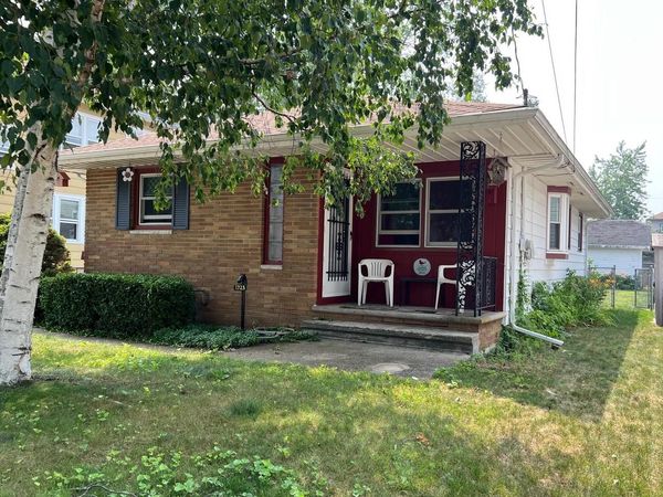 1723 27th STREET, Two Rivers, WI 54241