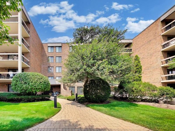 1020 N Harlem Avenue , Unit 2F, River Forest, IL 60305
