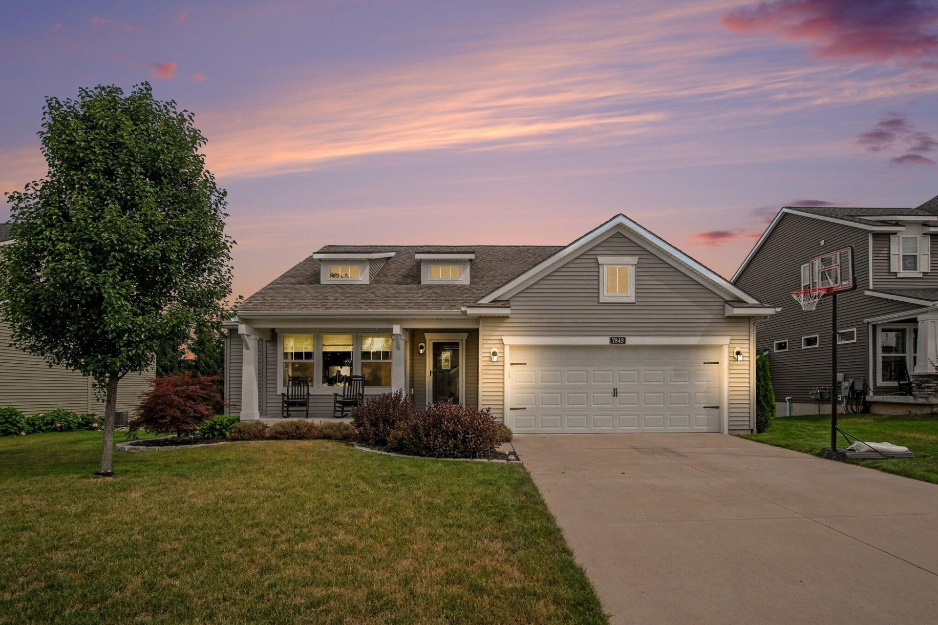7849 High Knoll Drive Se, Byron Center, MI 49315 Main Photo