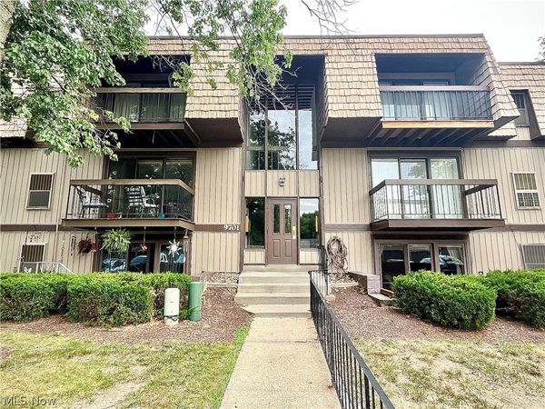 9701 Sunrise Boulevard , North Royalton, OH 44133
