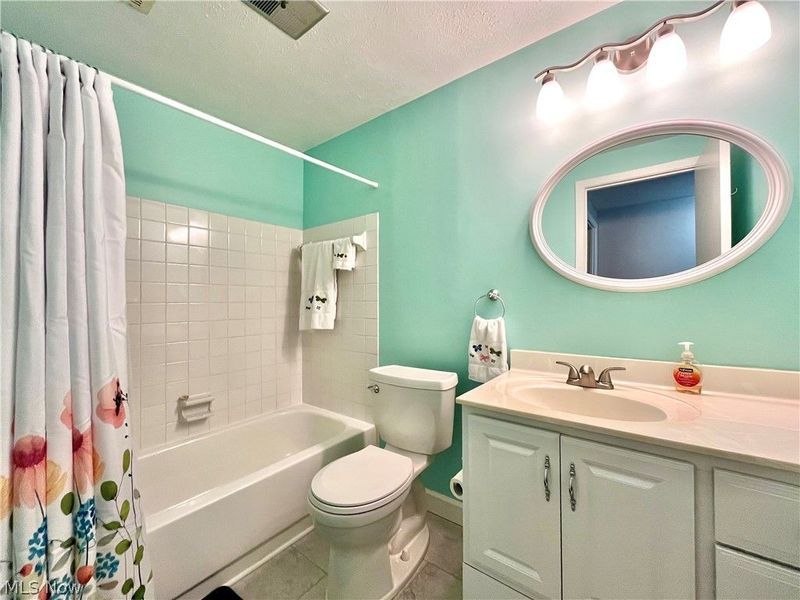 9701 Sunrise Boulevard , North Royalton, OH 44133 Photo 15