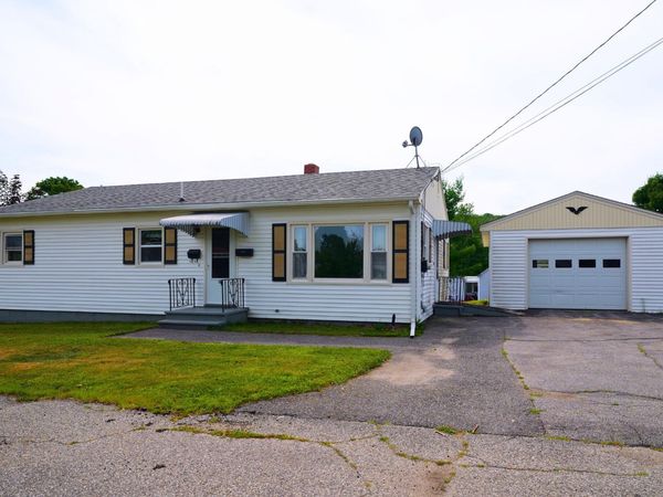 121 Dow Avenue, Lewiston, ME 04240