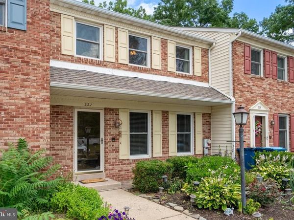 227 GROVE CIRCLE, Unit 60, SELLERSVILLE, PA 18960