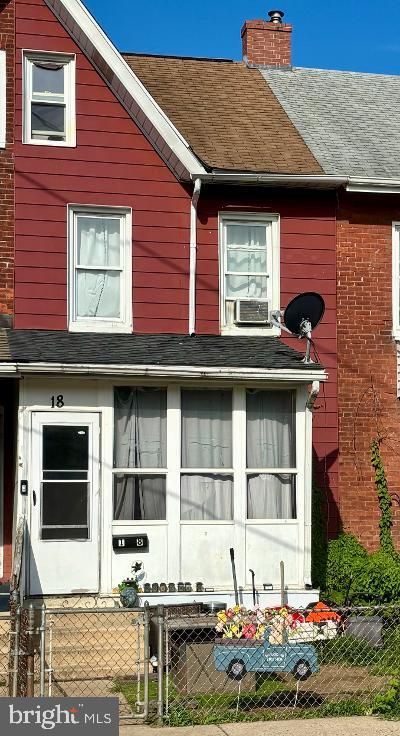 18 PENNSYLVANIA AVENUE , COATESVILLE, PA 19320