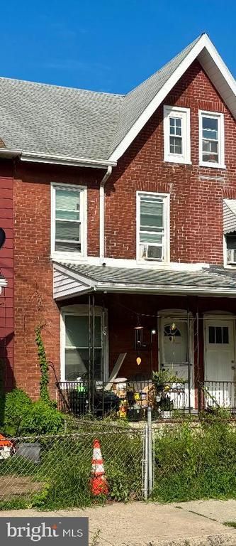 16 PENNSYLVANIA AVENUE , COATESVILLE, PA 19320