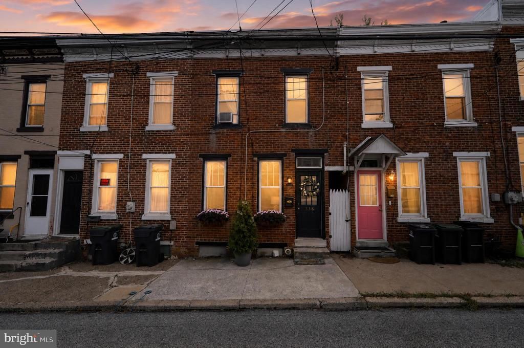 336 GROVER STREET , PHOENIXVILLE, PA 19460