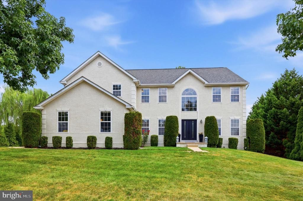 15 SPRINGFIELD DRIVE , COLLEGEVILLE, PA 19426