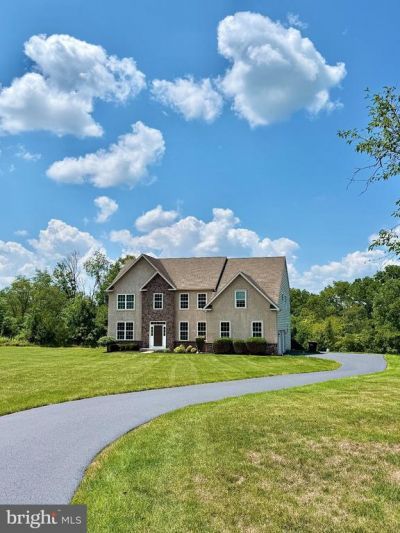 70 ALEXANDREA CIRCLE , HARLEYSVILLE, PA 19438