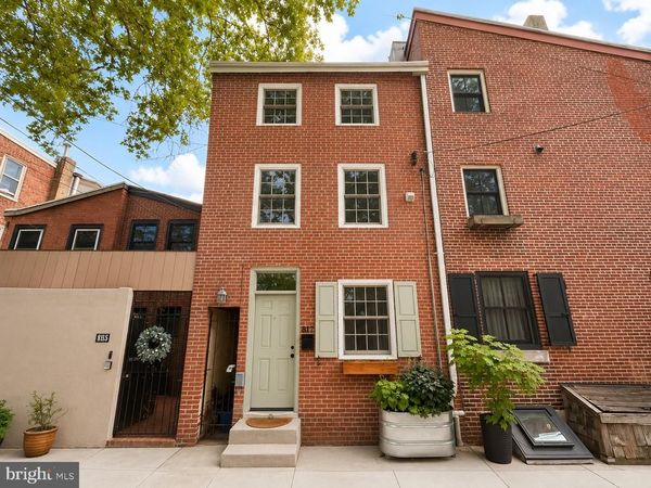 817 S LEITHGOW STREET , PHILADELPHIA, PA 19147