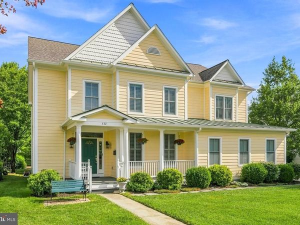 632 NASH ST, HERNDON, VA 20170