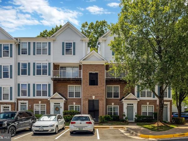 12739 FAIR CREST COURT , Unit 302, FAIRFAX, VA 22033