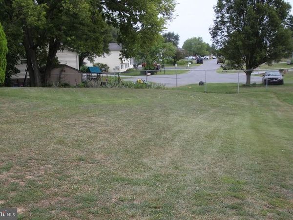 637 MIMOSA DRIVE , MARTINSBURG, WV 25404