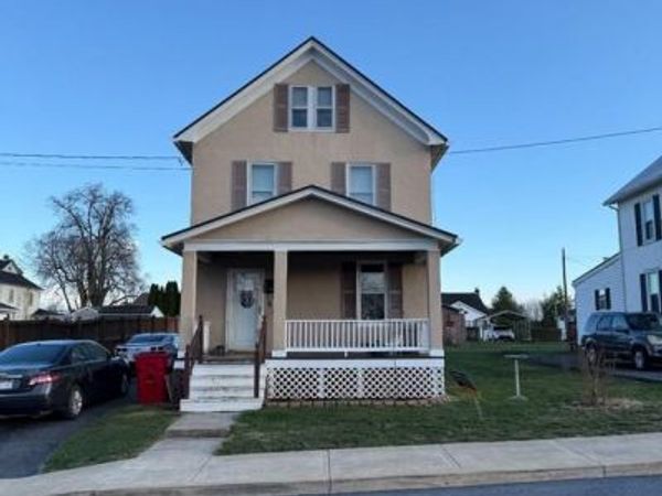 111 W 5TH AVENUE , RANSON, WV 25438