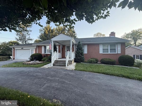 537 TUSCAWILLA DRIVE , CHARLES TOWN, WV 25414