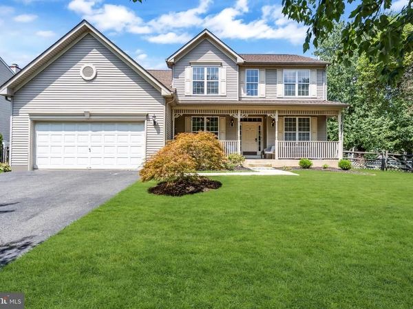 2 STONEHEDGE DRIVE, EAST WINDSOR, NJ 08520