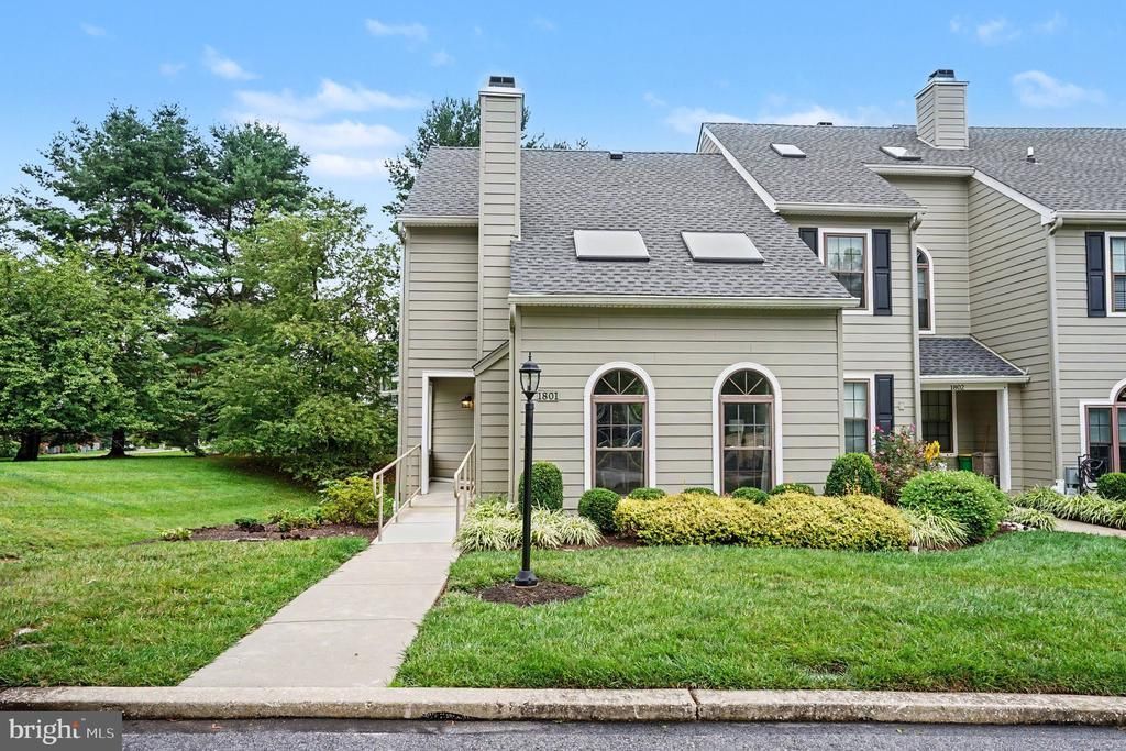 1801 Westfield Court, Unit 1801, Newtown Square, PA 19073 Main Photo