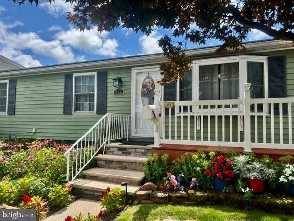 418 S BROAD MOUNTAIN AVENUE, FRACKVILLE, PA 17931