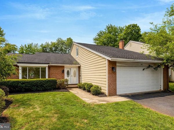 105 KALE AVENUE , STERLING, VA 20164