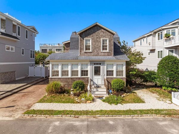 16 N 9TH STREET, SURF CITY, NJ 08008