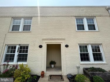 726 N OAKLAND STREET , ARLINGTON, VA 22203