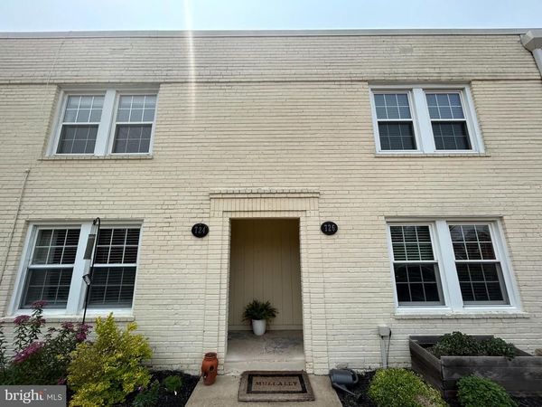 726 N OAKLAND STREET, ARLINGTON, VA 22203
