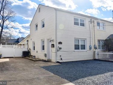 5440 8TH ROAD S, ARLINGTON, VA 22204