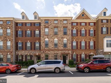 22489 NAUGATUCK SQUARE , ASHBURN, VA 20148