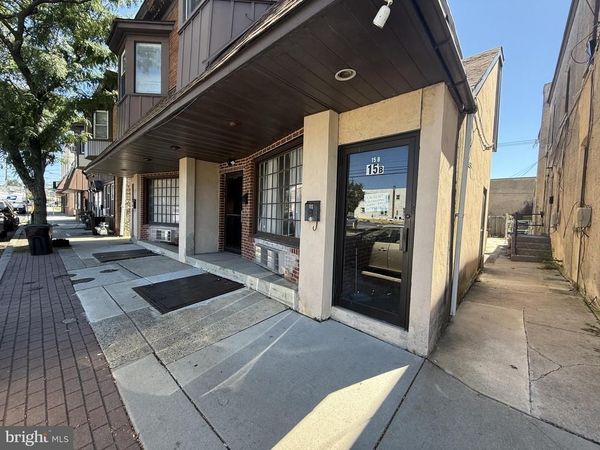15 W 10TH STREET , Unit B, MARCUS HOOK, PA 19061