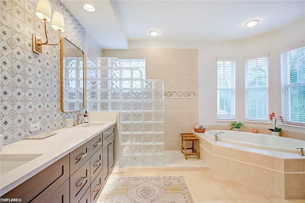 2855 Tiburon Blvd E, Unit 102, Naples, FL 34109 Photo