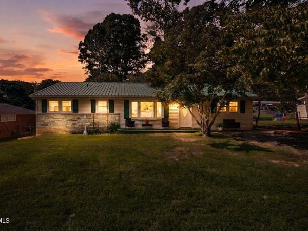413 Holly Street, Mount Carmel, TN 37645