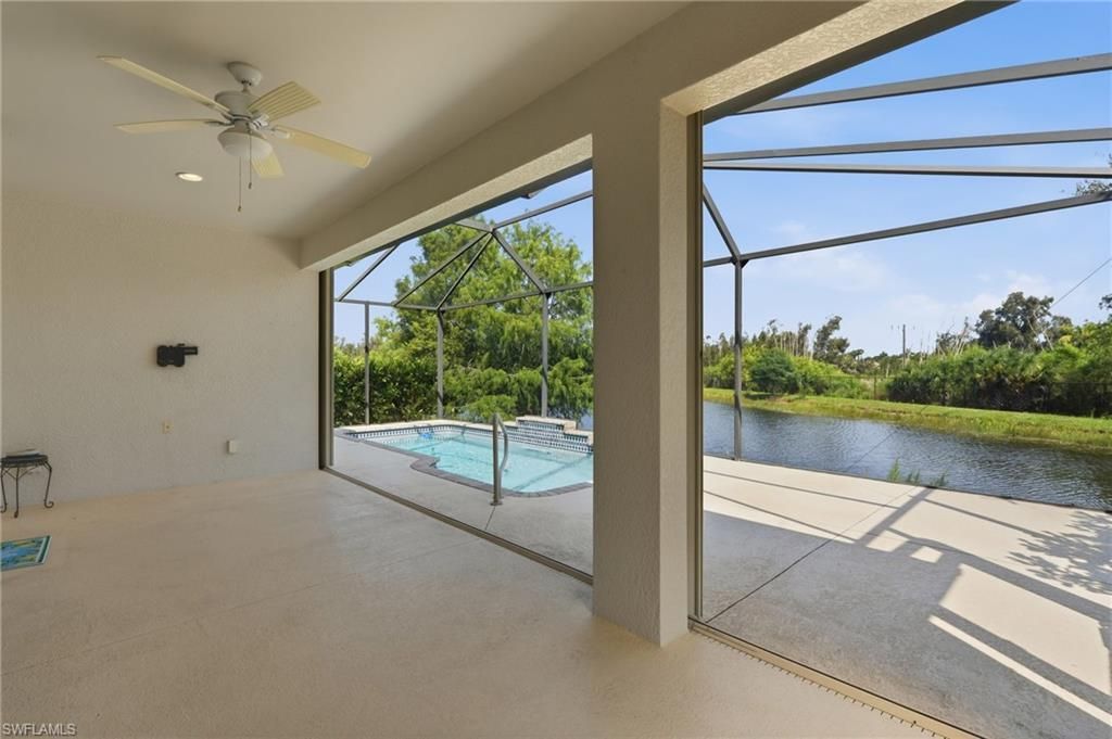 8618 Banyan Bay Blvd, Fort Myers, FL 33908 Photo