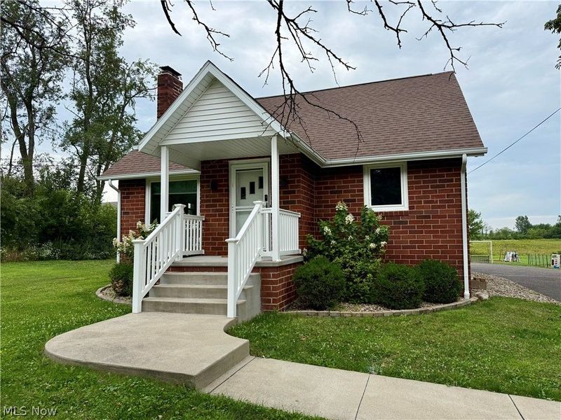 2476 Ravenna Avenue NE, East Canton, OH 44730 Photo 2