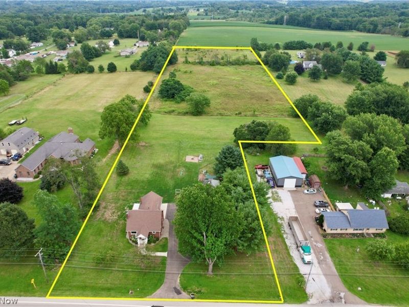 2476 Ravenna Avenue NE, East Canton, OH 44730 Photo 6