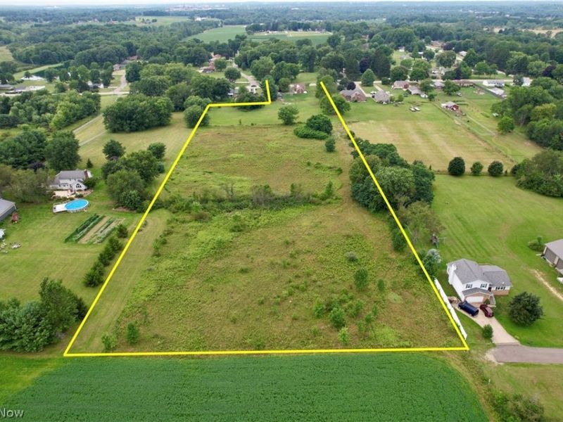 2476 Ravenna Avenue NE, East Canton, OH 44730 Photo 7