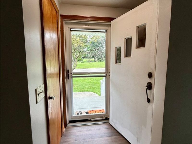 2476 Ravenna Avenue NE, East Canton, OH 44730 Photo 9