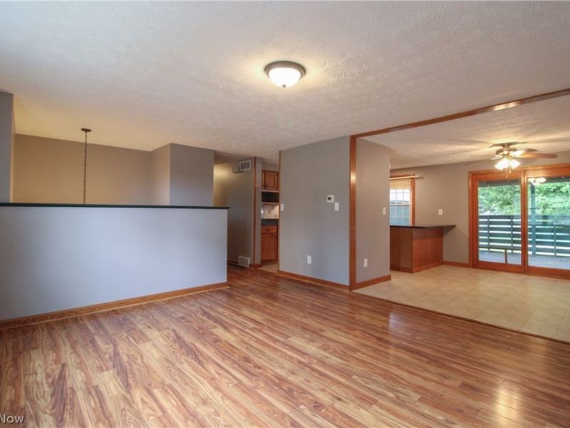 804 Texas Avenue , Mc Donald, OH 44437 Photo 3