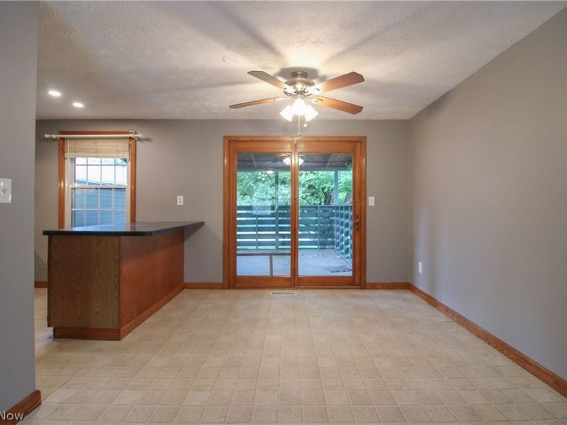 804 Texas Avenue , Mc Donald, OH 44437 Photo 6