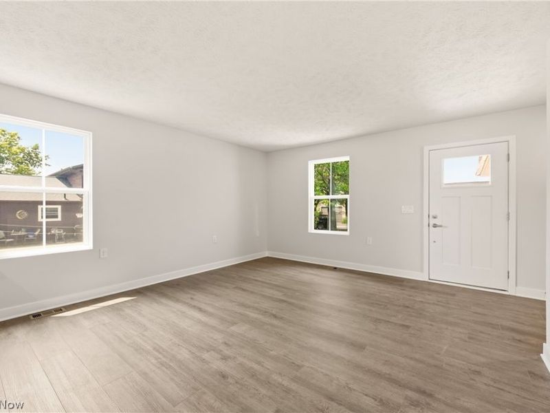 157 Potomac Drive, Elyria, OH 44035 Photo 6