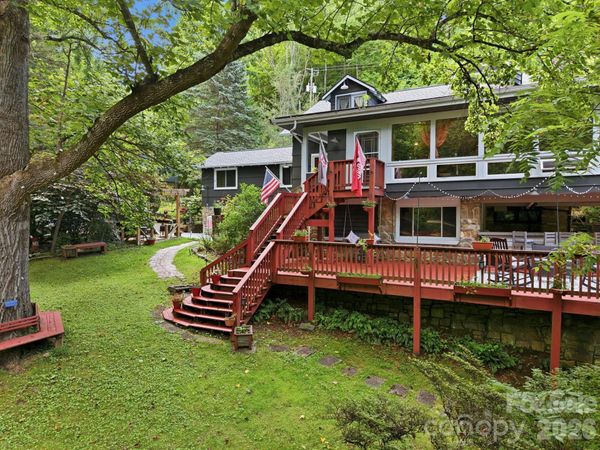 146 Chestnut Walk Drive , Waynesville, NC 28786