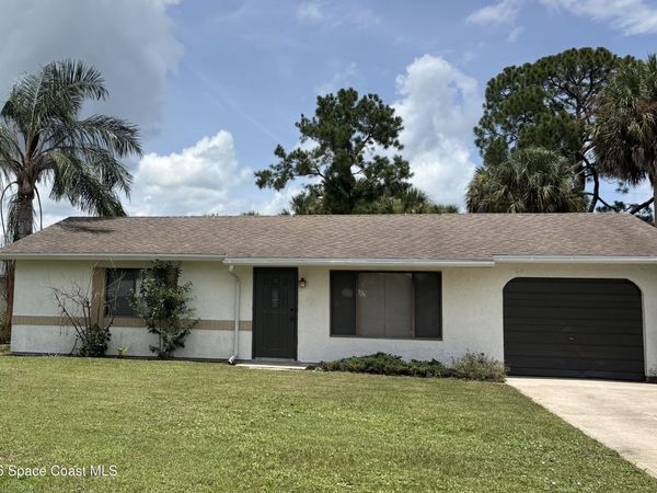 511 Dinner Street NE , Palm Bay, FL 32907