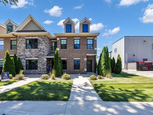 331 E Main St, Solon, IA 52333