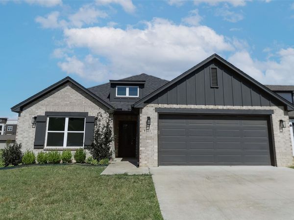 4611 S Chestnut Avenue, Broken Arrow, OK 74011