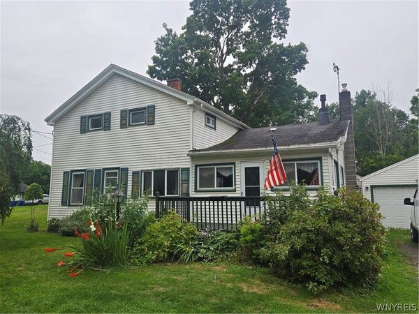 1608 N Lyndonville Road , Lyndonville, NY 14098