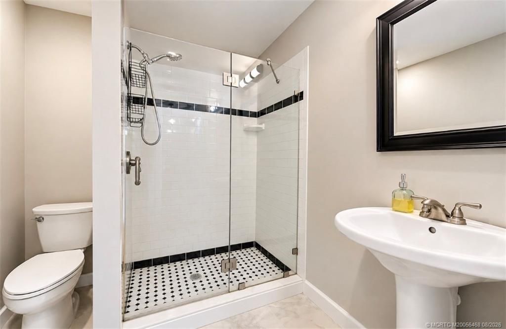 4245 NE Sunset Drive, Jensen Beach, FL 34957 Photo