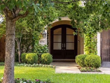 5726 W Hanover Avenue, Dallas, TX 75209