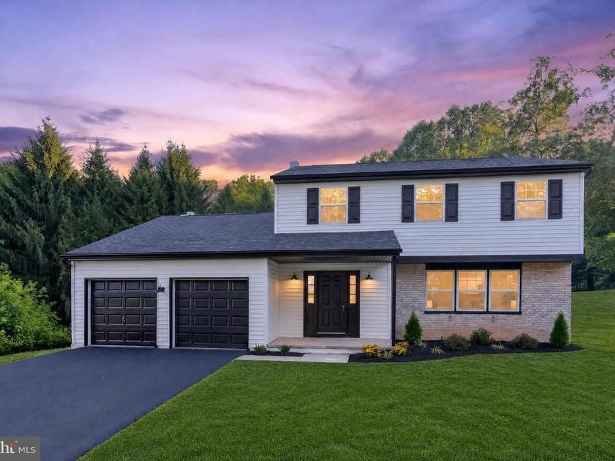 127 Governors Circle, Downingtown, PA 19335 Main Photo