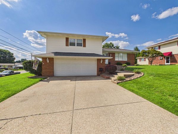 101 Cedar Ct, South Point, OH 45680