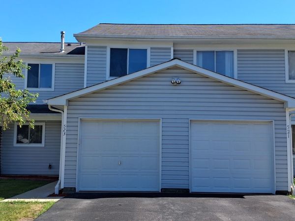 523 Alton Court, Carol Stream, IL 60188