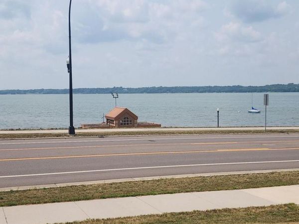 208 Lake Boulevard S, Buffalo, MN 55313